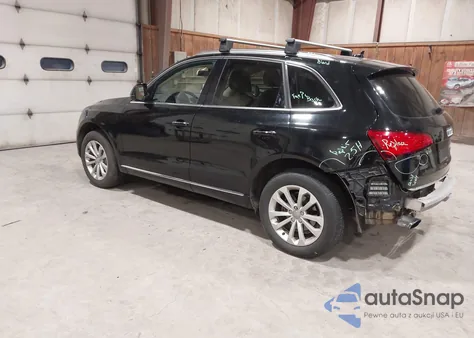2015 Audi Q5 2.0T Premium z USA, uszkodzony, nr VIN WA1LFAFP5FA075490